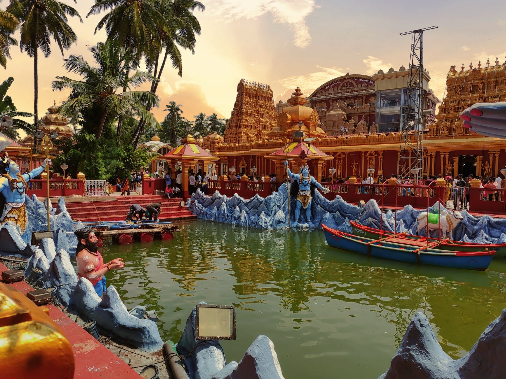 lord shiva statue